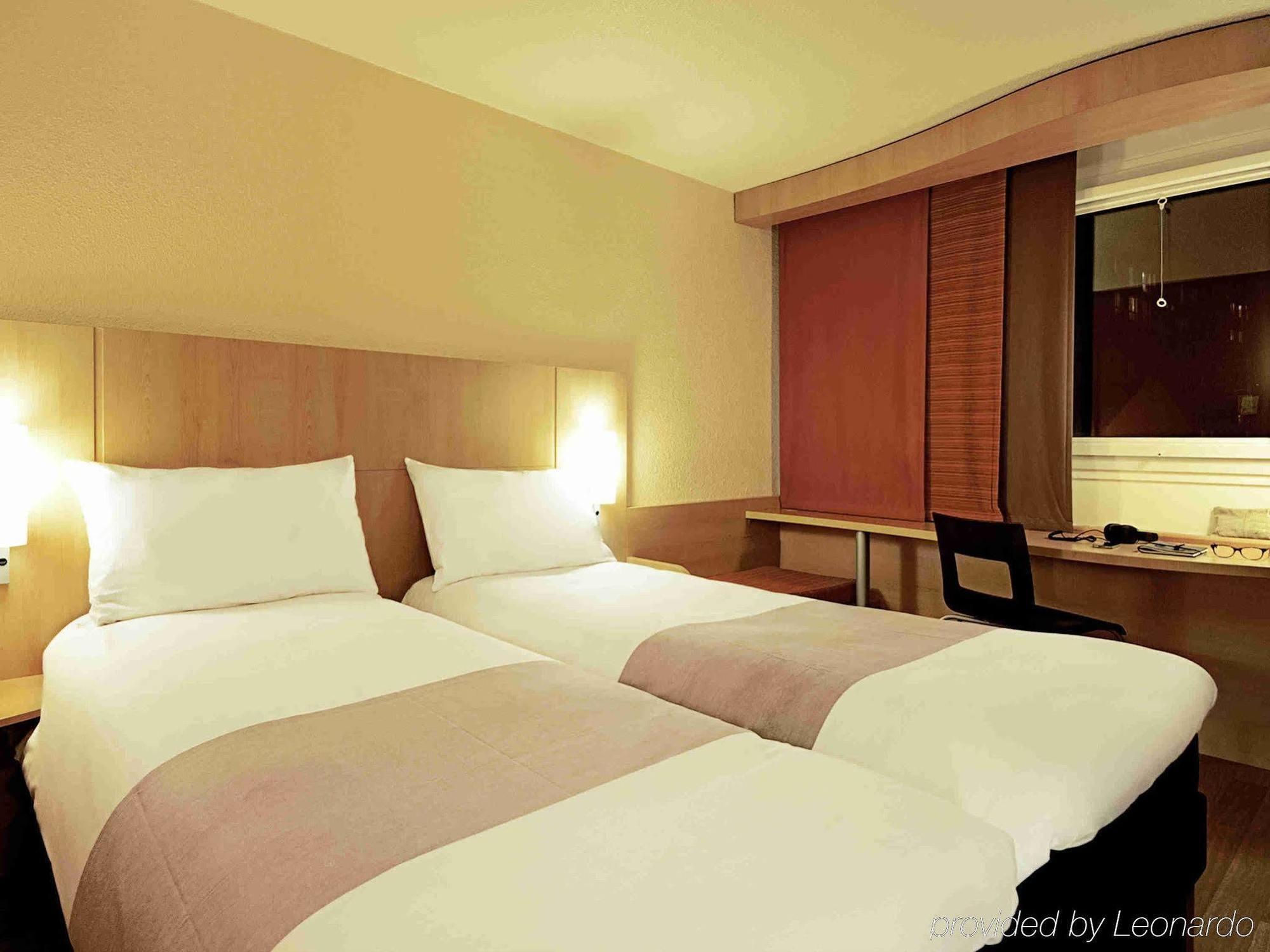 Ibis Creil Sur Oise Hotell Villers-Saint-Paul Exteriör bild