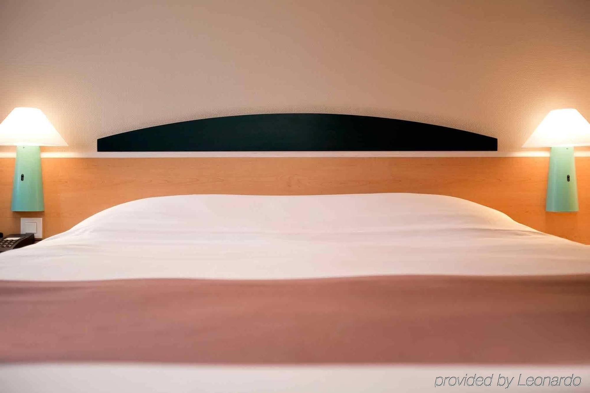 Ibis Creil Sur Oise Hotell Villers-Saint-Paul Exteriör bild